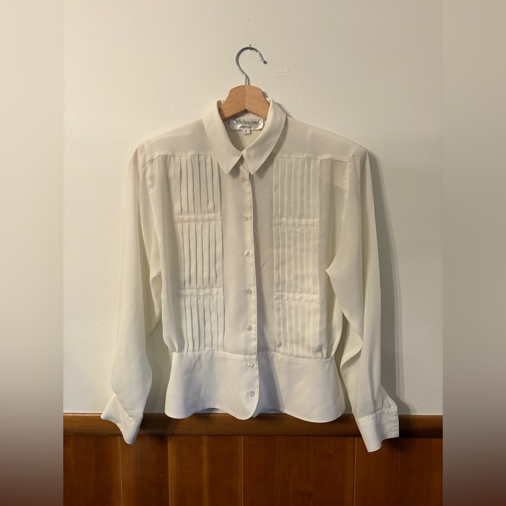 Silvercord Petites Vintage Cream button up Blouse